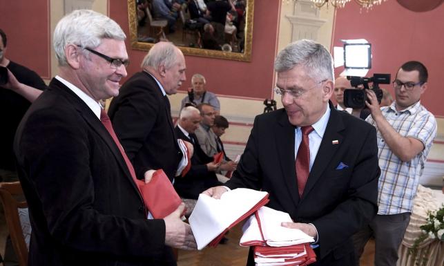 Karczewski o protestujących: Żal mi tych dzieci, że nie mogą normalnie wyjść na zewnątrz i zobaczyć, jak pięknie wygląda wiosna