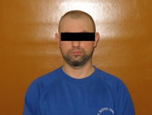 Wypuszczony z aresztu zamordował żonę