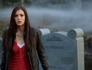 Ukochana dwóch wampirów (Nina Dobrev)