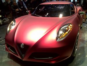 Alfa Romeo 4C Concept prosto z salonu w Genewie