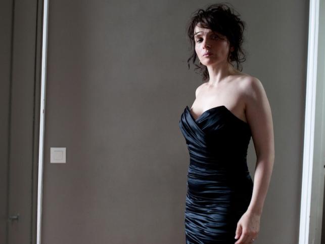 Juliette Binoche w filmie "Sponsoring"