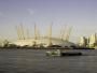 Millenium Dome w Londynie, budynek uznany przez "Forbesa" za najbrzydszy na świecie w 2001 roku, ma największy na świecie dach i mieści 30 różnych sal, w tym słynną salę koncertową O2