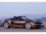 Auto będzie oferowane jako boxster i boxster S. Obie wersje napędzane są sześciocylindrowymi silnikami typu bokser z bezpośrednim wtryskiem benzyny