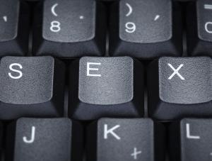 Pornoatak na stronę Platformy Obywatelskiej