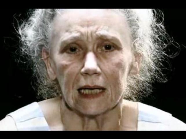 73-letnia pornogwiazda promuje nowe Massive Attack