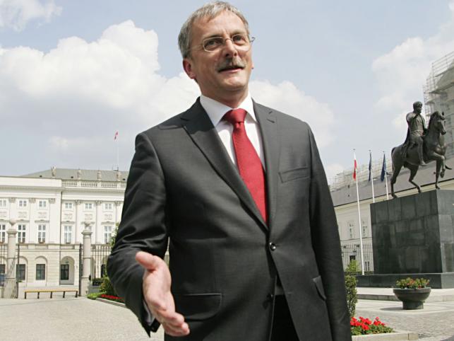 Dolniak: "Przekaz spotu PiS odarty jest z wiarygodności"
