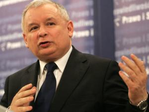 Kaczyński wyciąga rękę do "wykształciuchów"