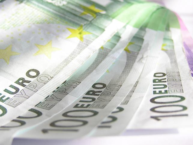 Brytyjczycy i Niemcy wyliczyli, ile da podatek bankowy