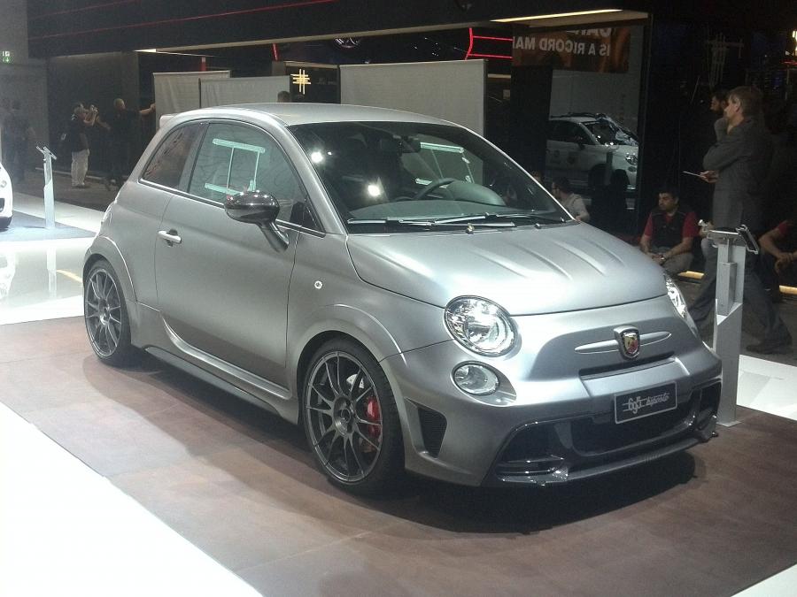 Abarth 695 biposto