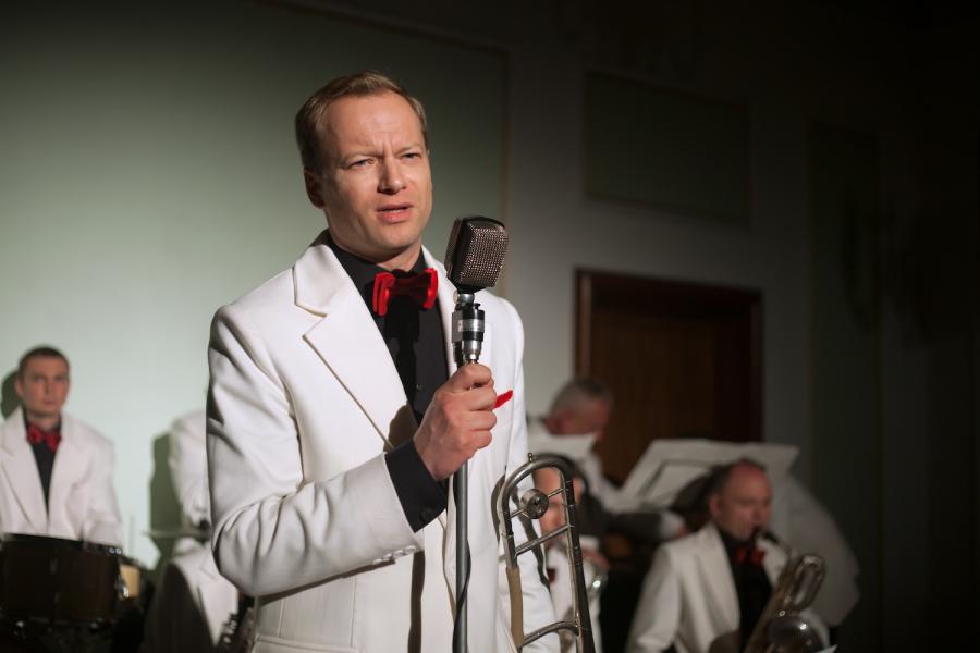 Maciej Stuhr jako król swingu
