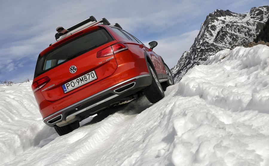 Robert Korzeniowski i volkswagen passat alltrack