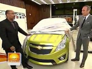 Tajemniczy maluch chevroleta na wideo