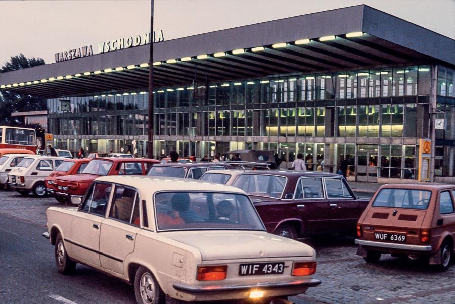 "Warszawa lata 80." - wydawnictwo BOSZ i Narodowe Archiwum Cyfrowe