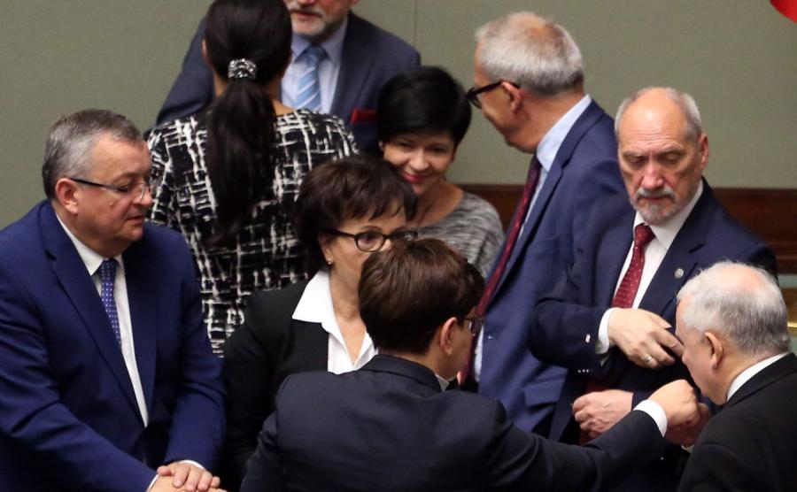 Kto do zwolnienia, a komu należy się pochwała? DGP ocenia
